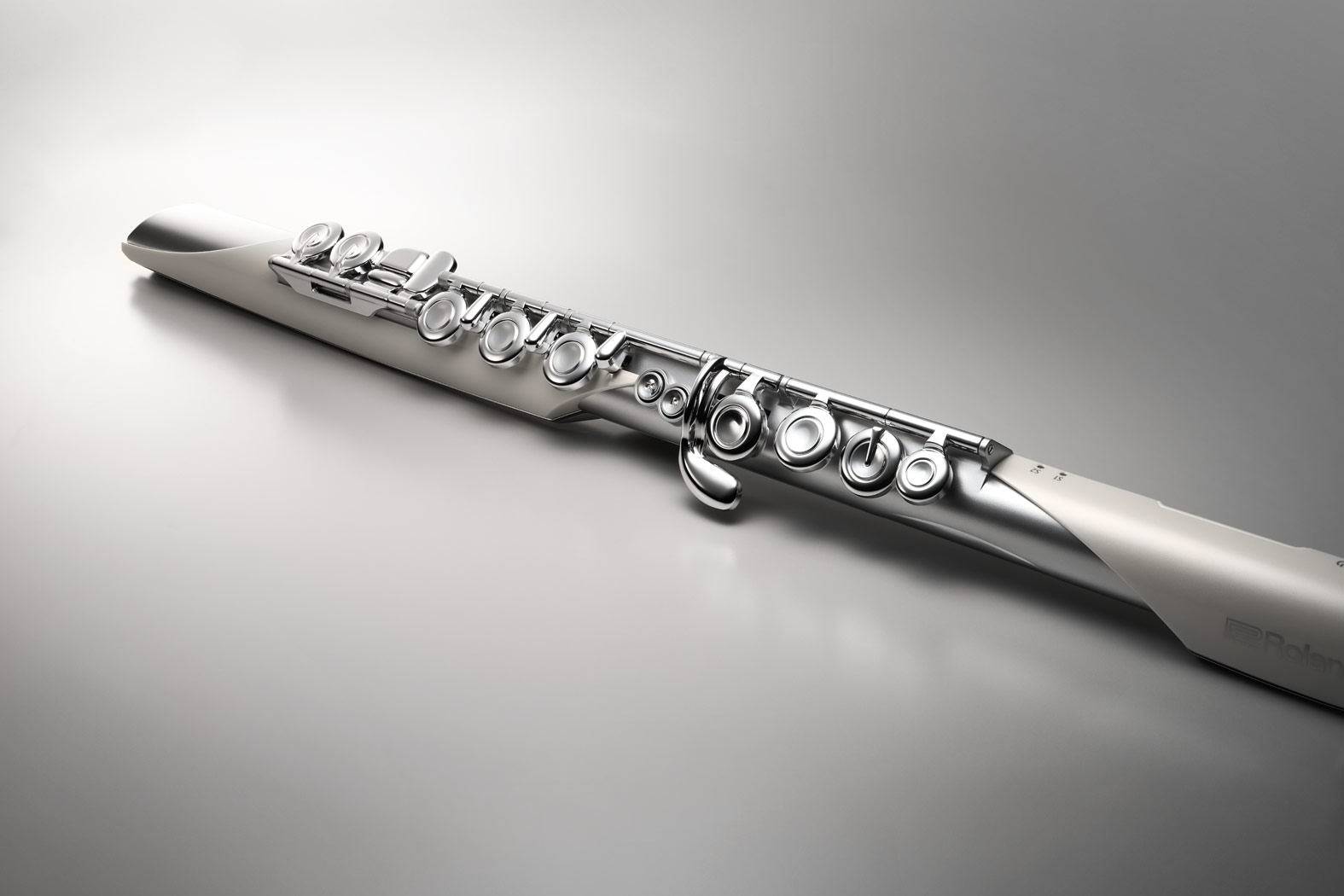 【デジタル・ウインド・インストゥルメント】「AE-BRISA」展示中です【試奏可】