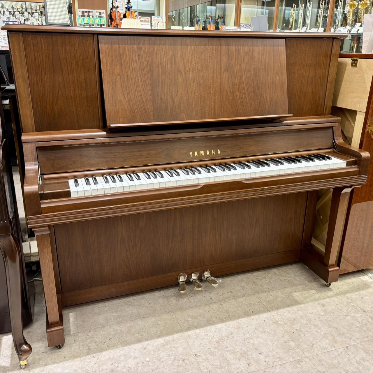 中古アップライトピアノ【木目調】YAMAHA・YU5Wn