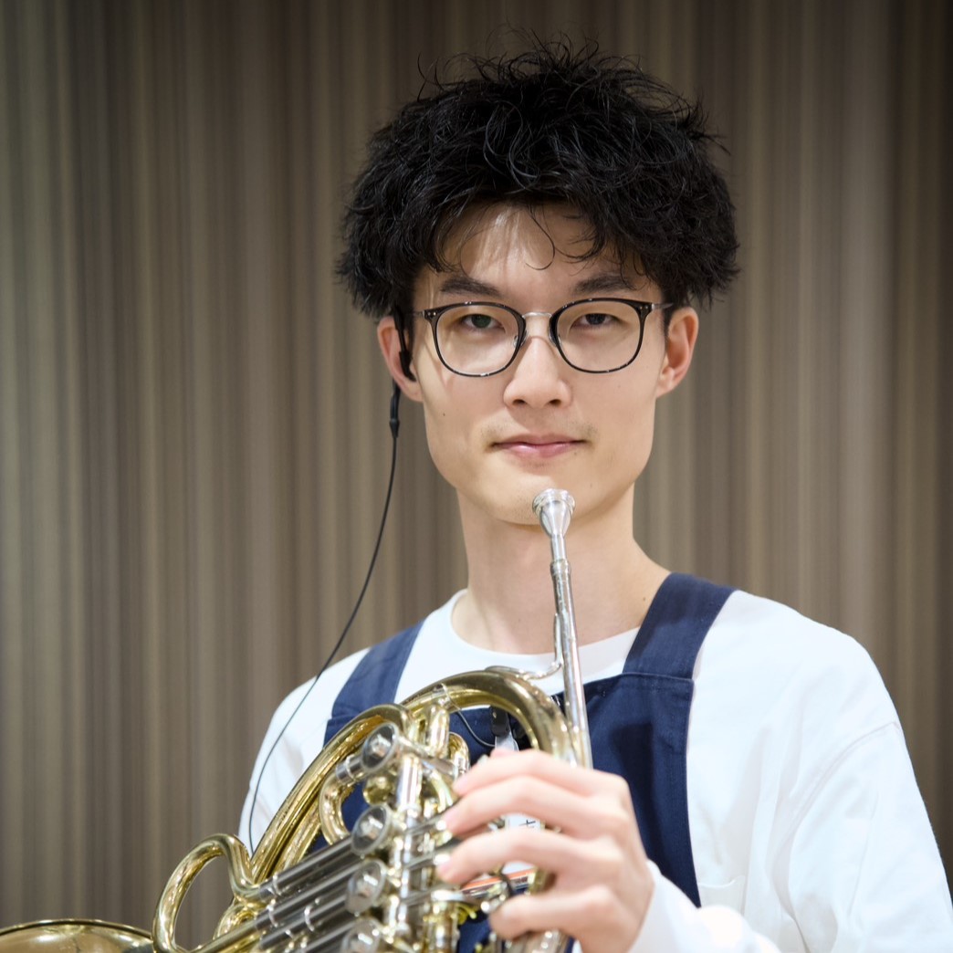 吉原
管楽器アドバイザー
ホルン担当

お客様一人一人に合わせた一本をご提案させていただきます。