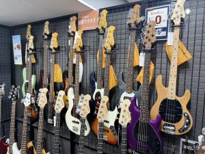 【入荷速報】FGN Musicman Fender YAMAHAのエレキベースが登場！