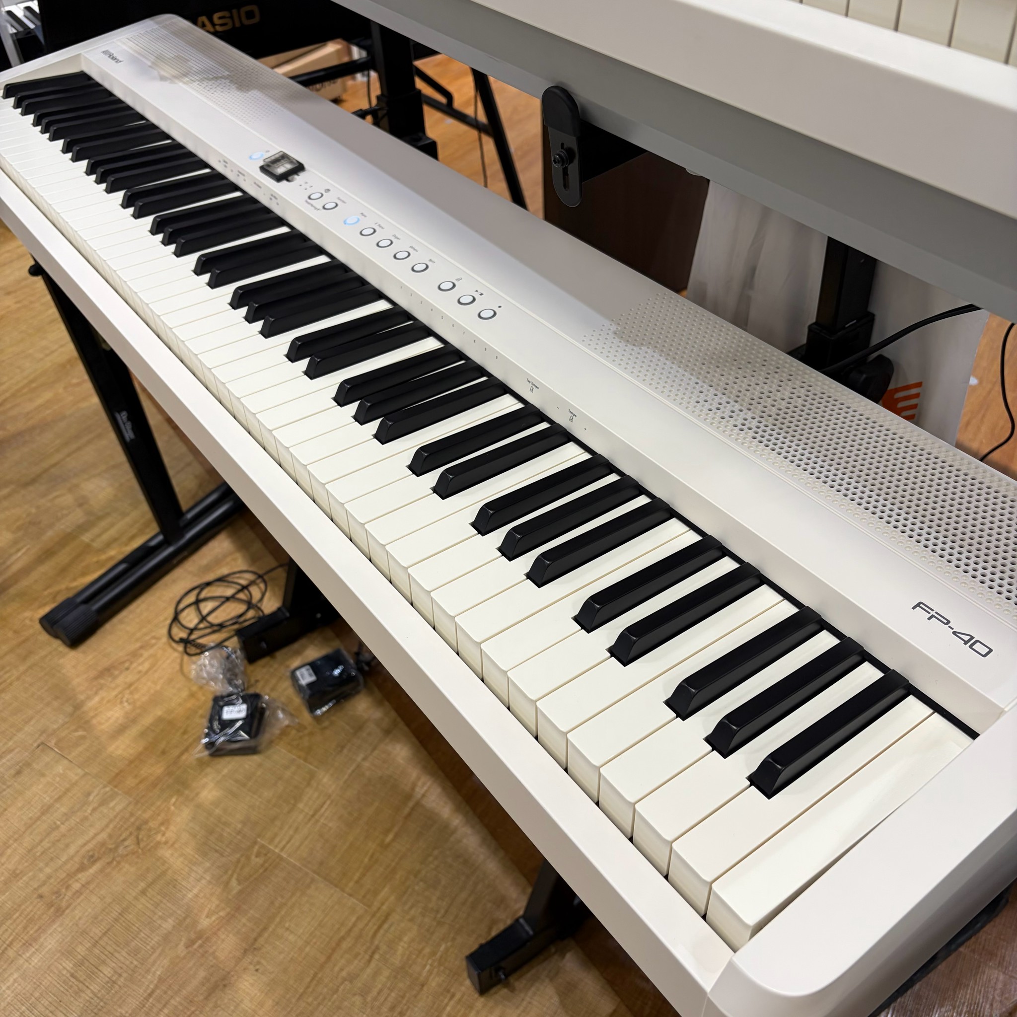 RolandFP-40