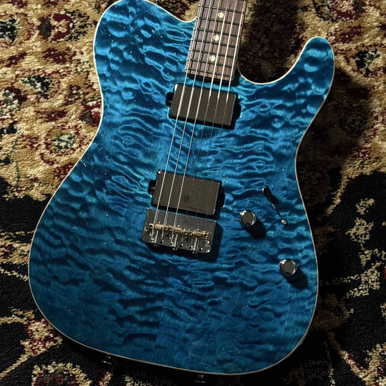 【新品】
TOM ANDERSON Top T Quilted Maple Bora Bora Blue with Binding【≒3.06kg】

￥1,284,800 