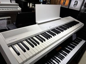 【電子ピアノ】Roland FP-40店頭展示開始！