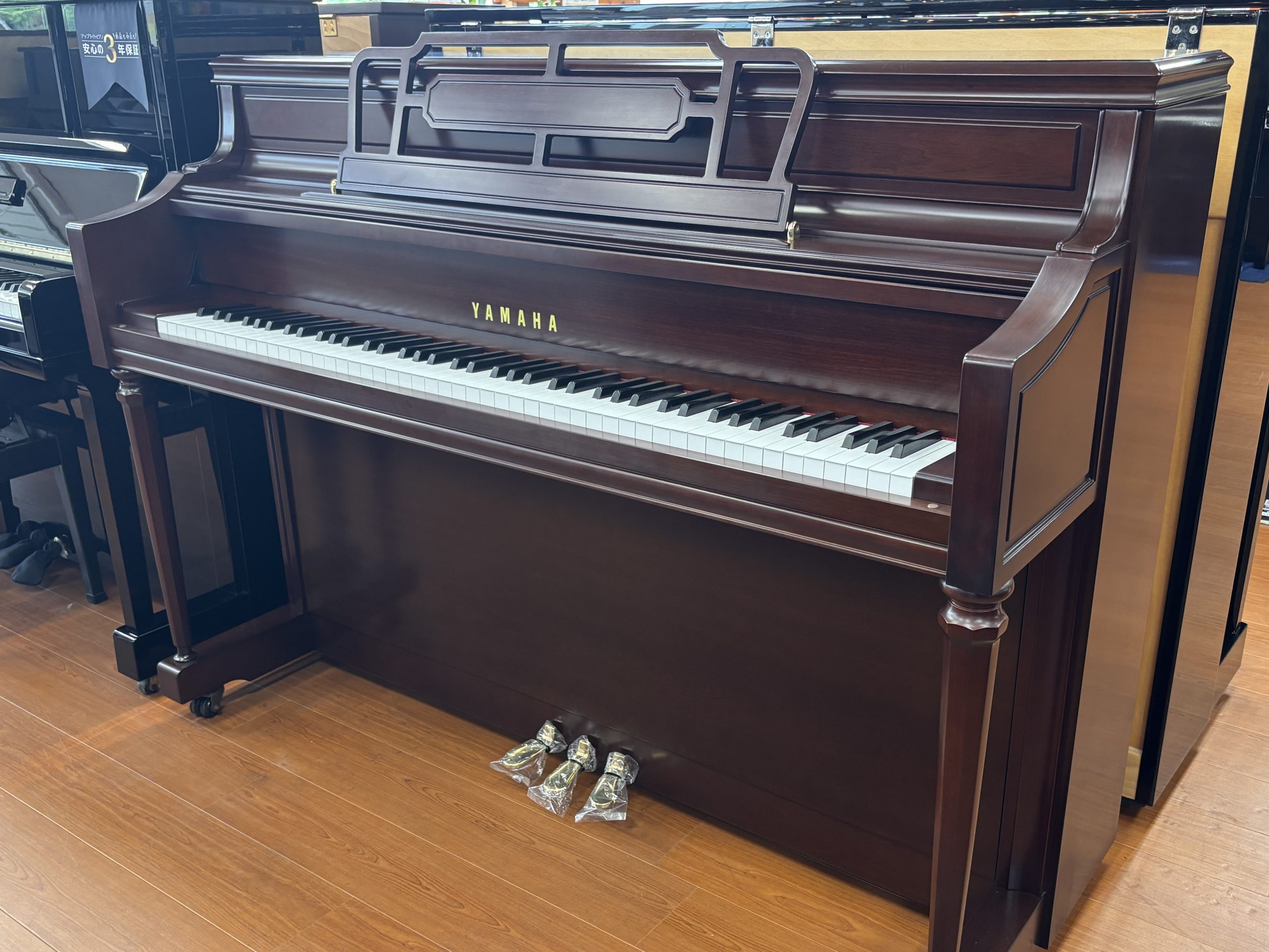 中古アップライトピアノヤマハ　M2SDW