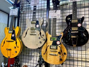 Seventy Seven Guitars フェア開催中！！
