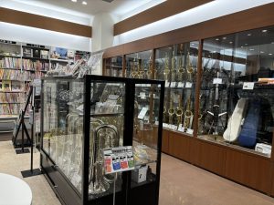 『最終楽章 響け！ユーフォニアム』公開記念　　　　YAMAHA管楽器キャンペーン｜クリアファイルプレゼント　イオンレイクタウン店