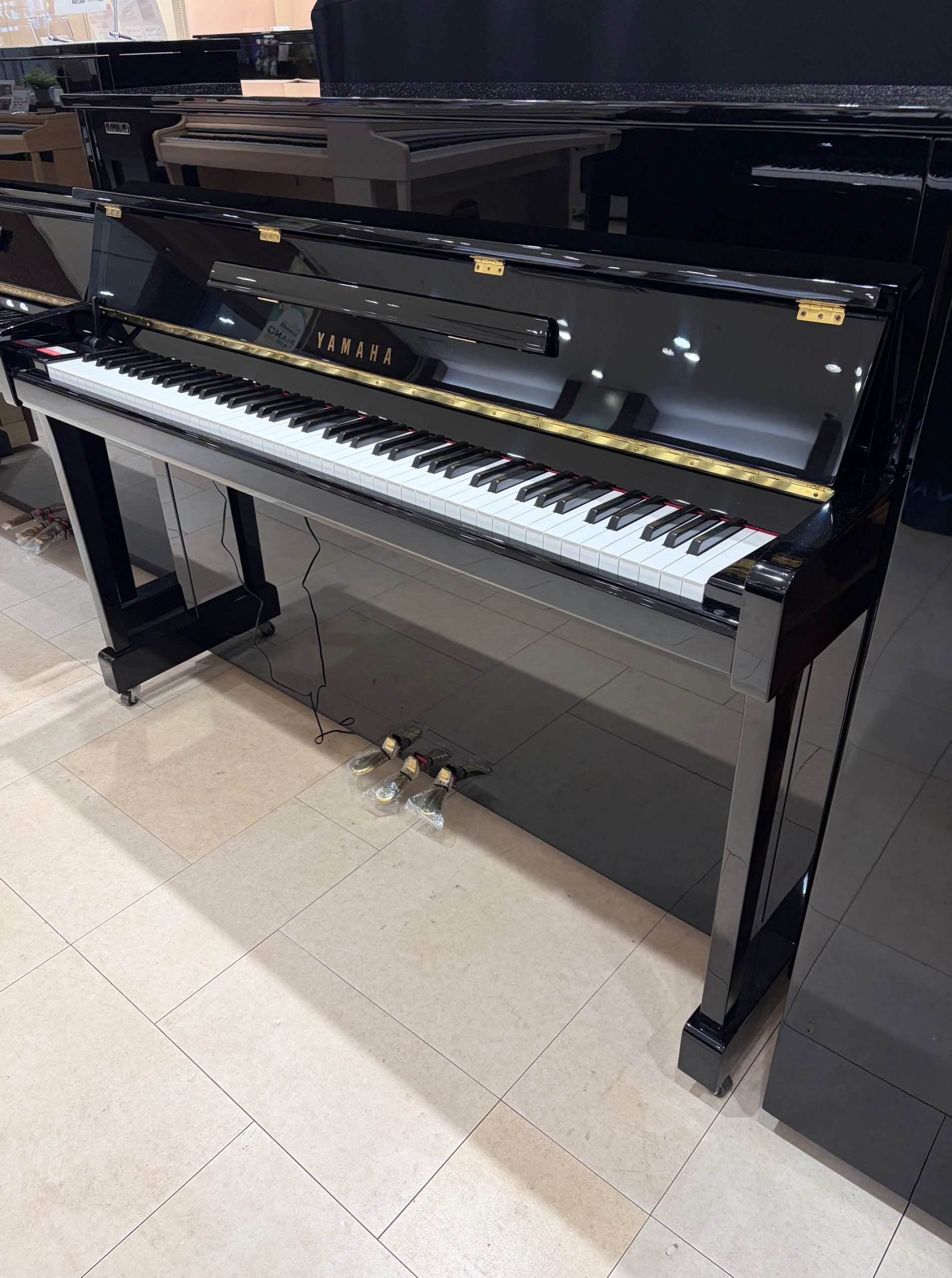 アップライトピアノ中古b121SG2
