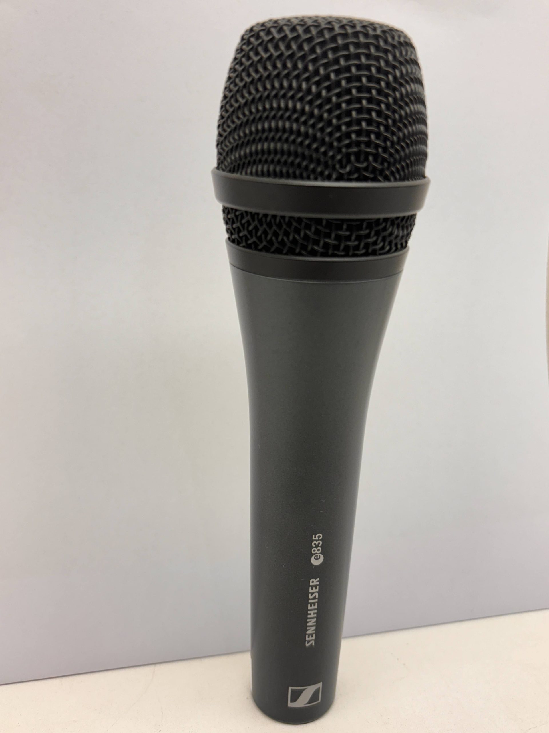 SENNHEISER　E 835