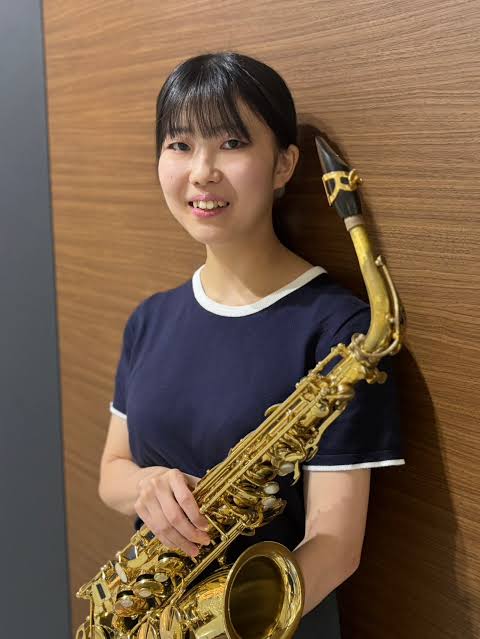 サックスインストラクター藤岡