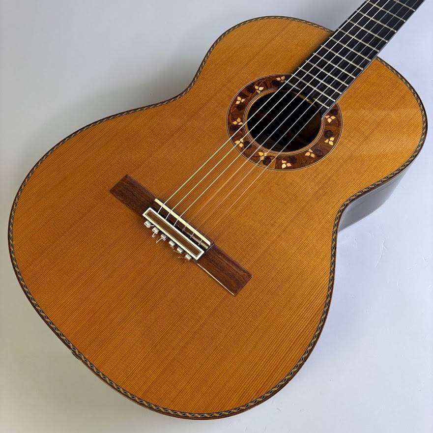 クラシックギターTakamine	TGL8-4C  ガットギター