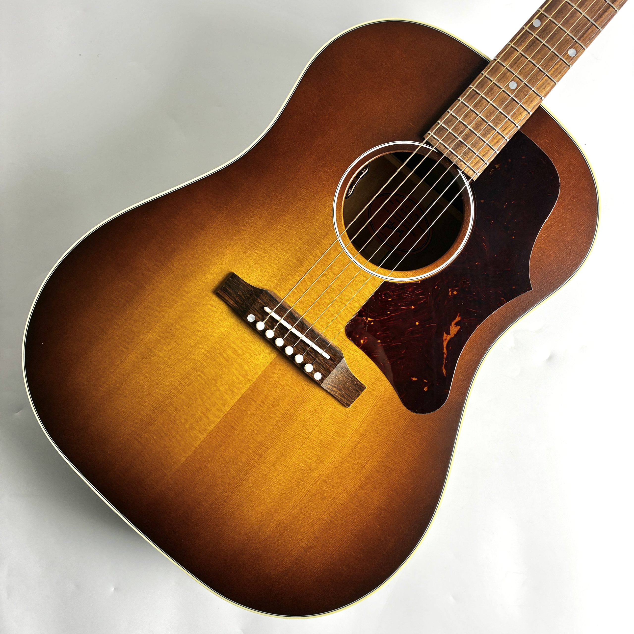 アコースティックギターJ-45 Faded 50s Sunburst