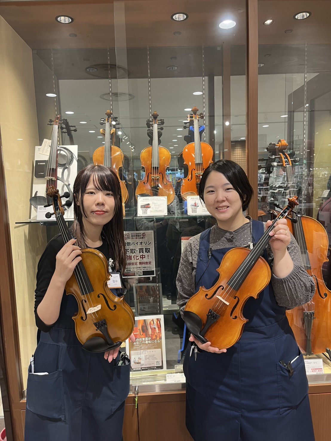 担当スタッフ田中(←)・中嶋(→)