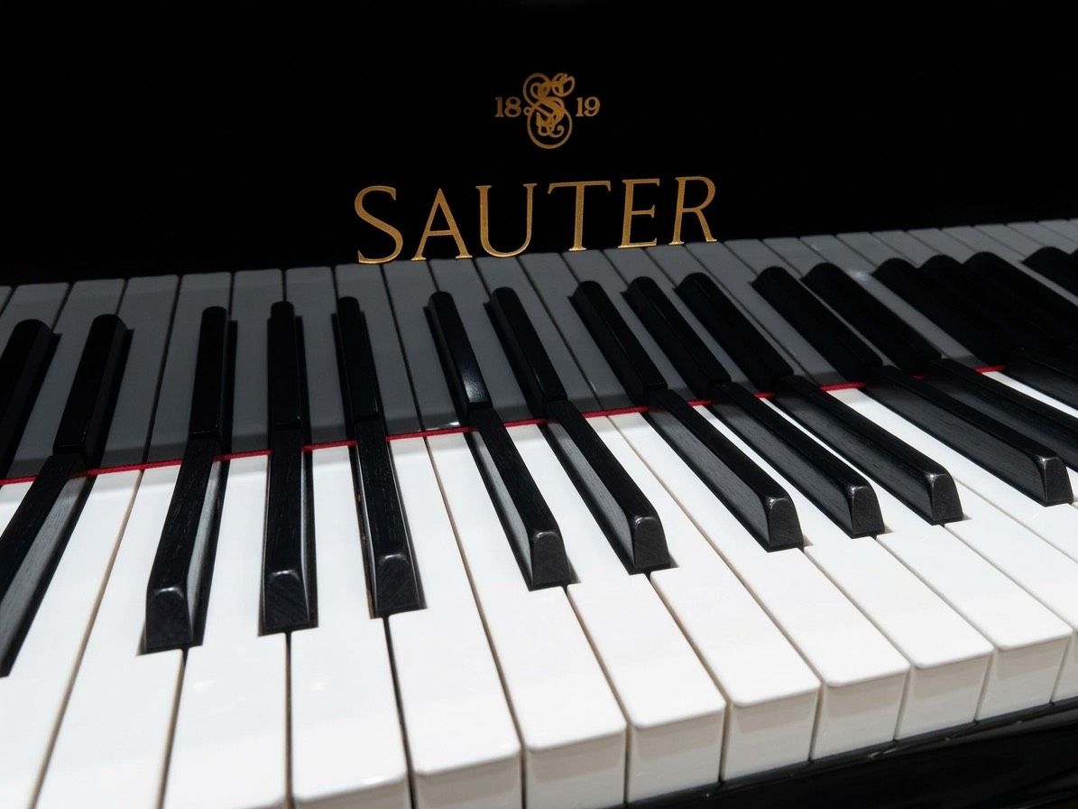 使用楽器SAUTER:Omega220