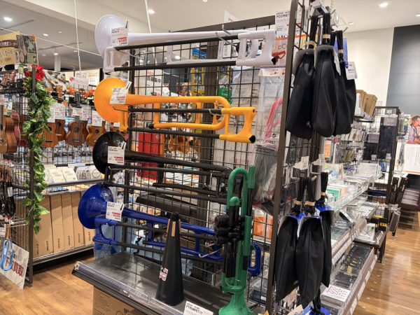 プラスチック管楽器セットにてセール開催中！