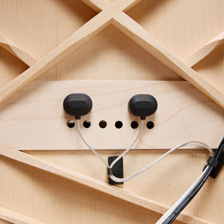 サドル加工不要でギター本来の響きを忠実に再現！L.R. Baggs「HiFi DNA」が2026年10月に発売