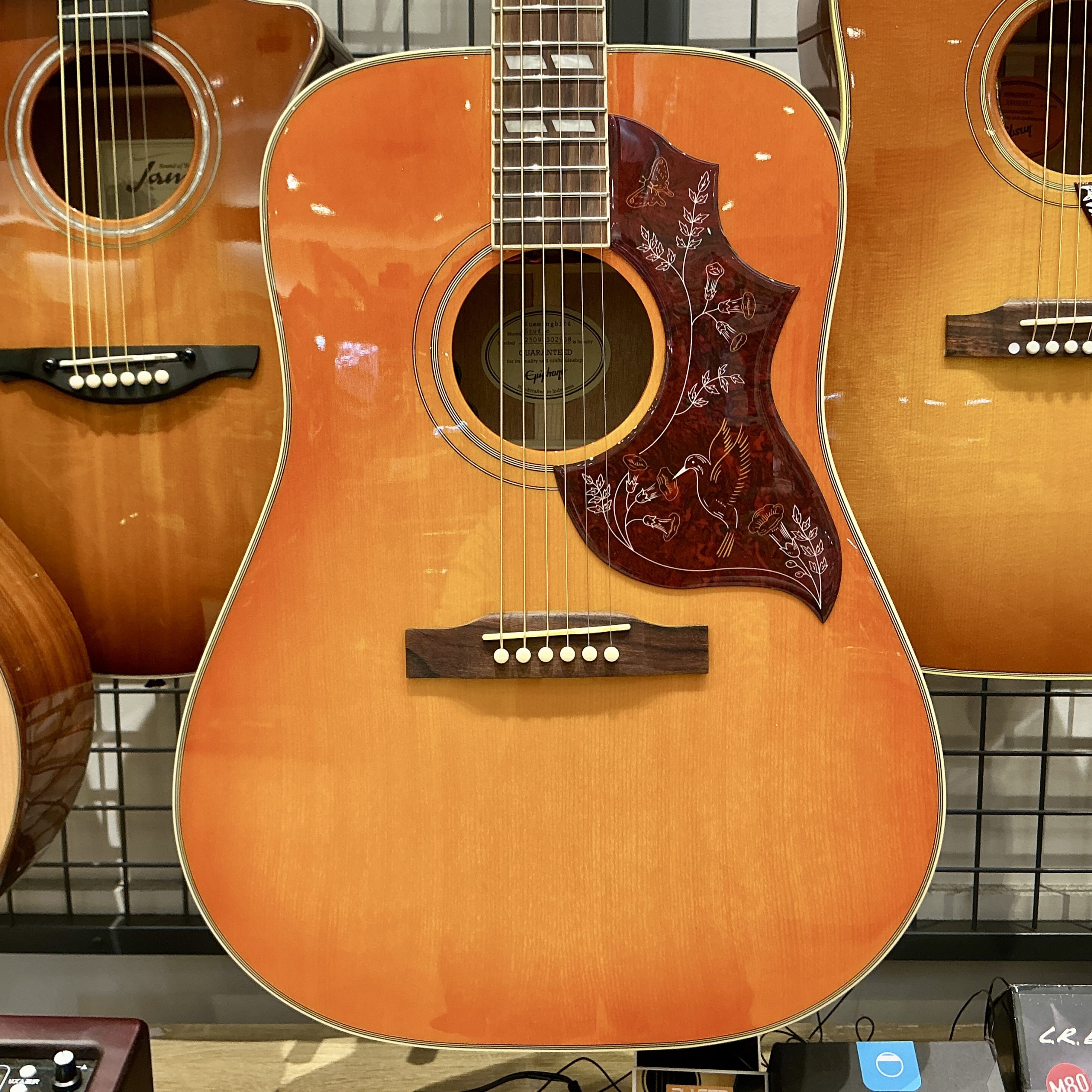 EpiphoneHummingbird Studio