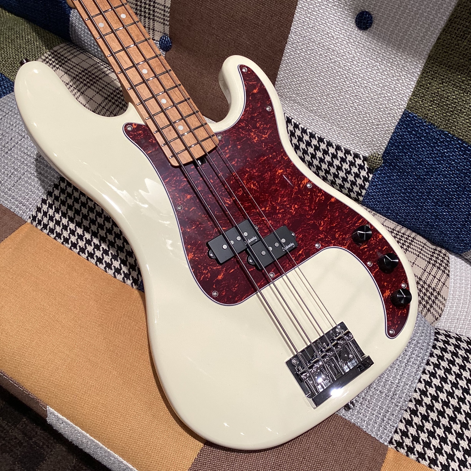 Sadowsky　MetroExpress/4弦エレキベース/新品MX20 UV4/M　Maple Fingerboard(Olympic White)