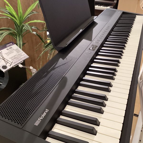 【電子ピアノ入荷情報】話題の新製品Roland（ローランド）FP-40が入荷しました！