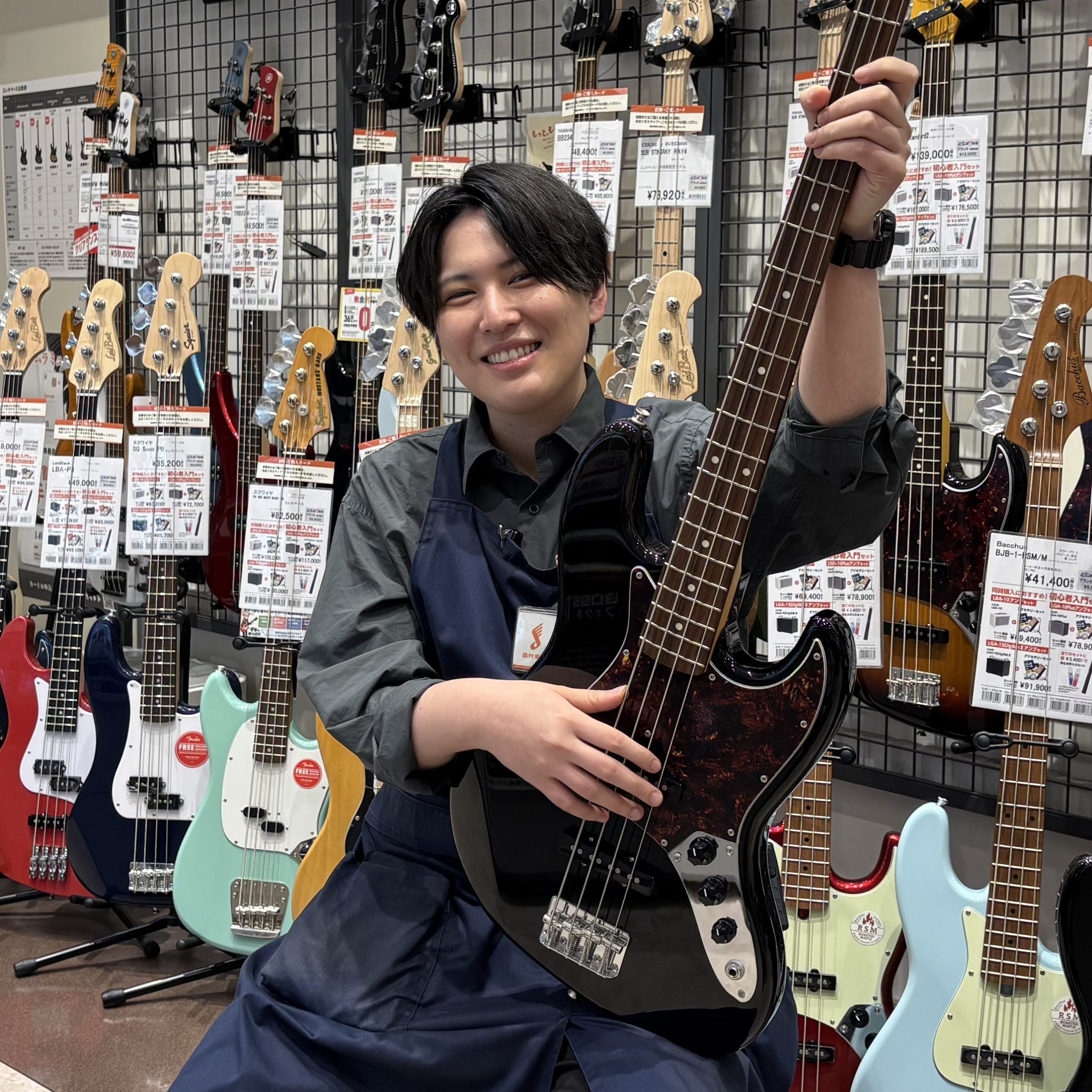 店長　演奏楽器：ベース・ギター・ボーカル竹田（たけだ）