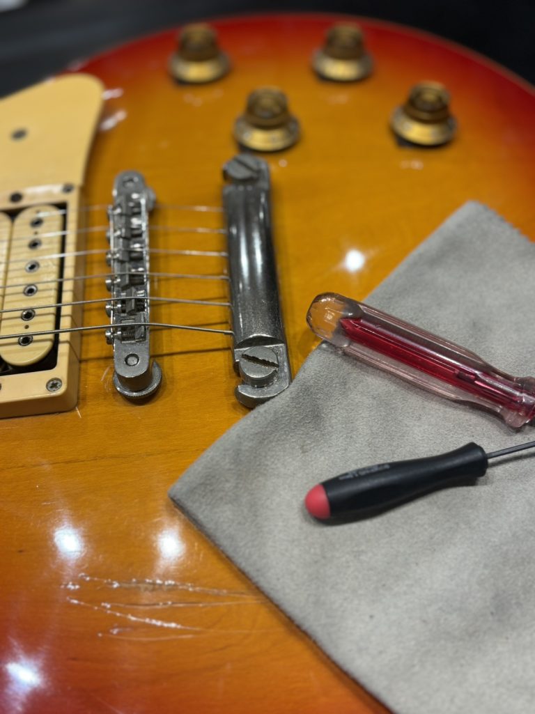 【ギター・ベース】楽器が弾きづらい？弦高が高い？そのお悩み解決できるかもしれません！